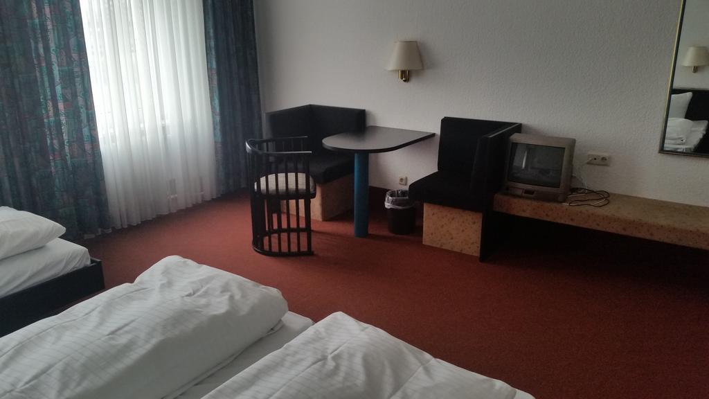 Hotel Bitterfelder Hof Eksteriør billede
