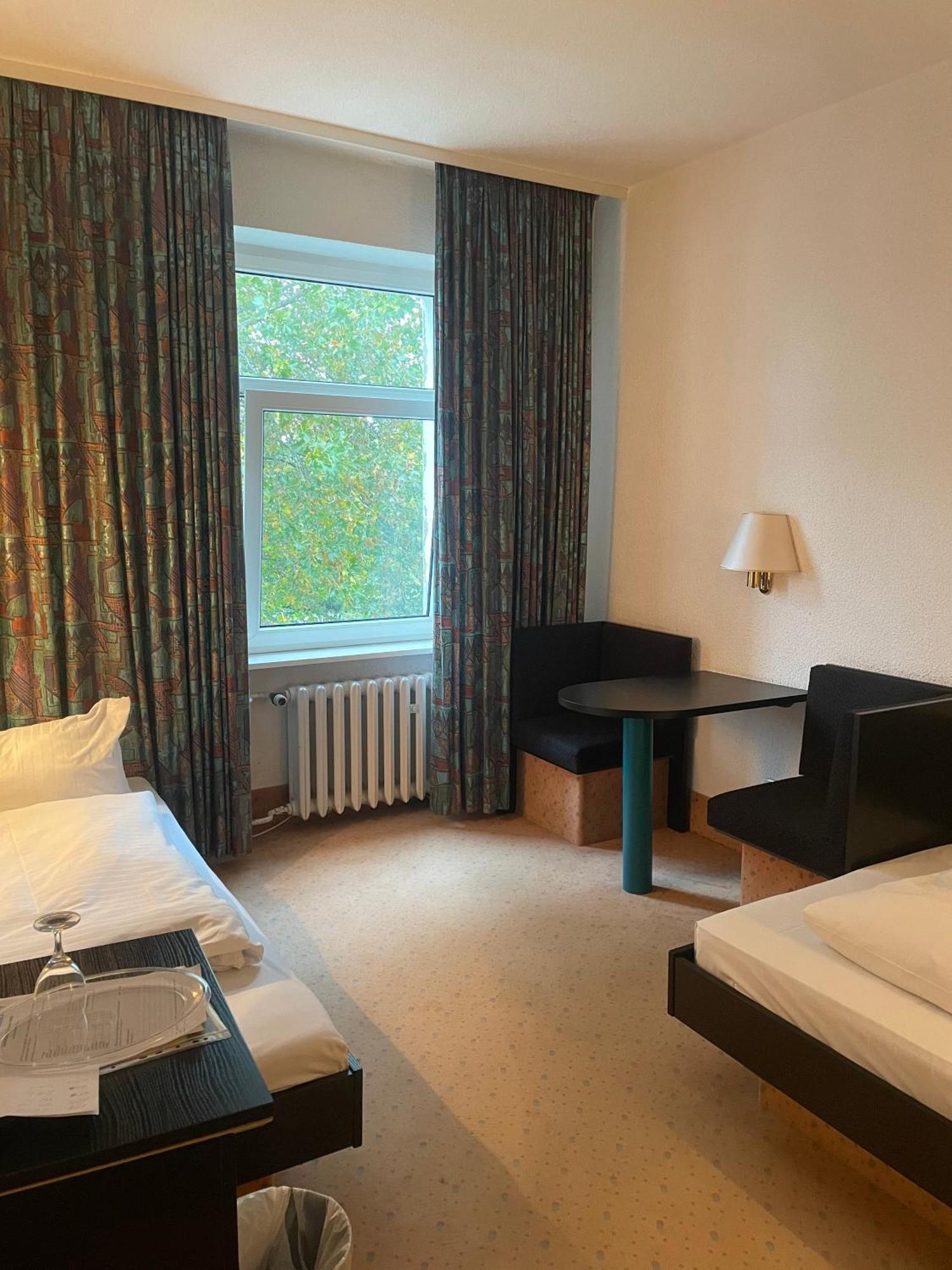 Hotel Bitterfelder Hof Eksteriør billede