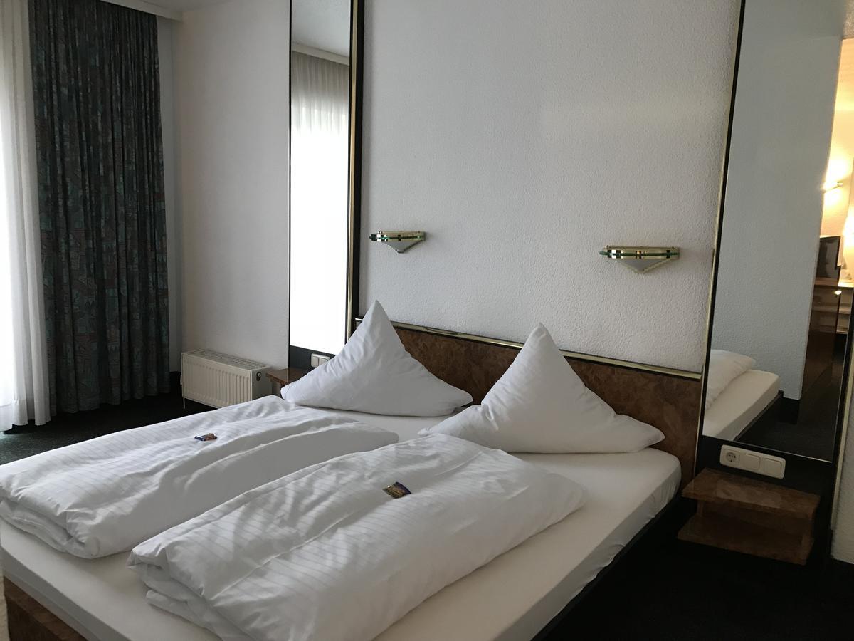 Hotel Bitterfelder Hof Eksteriør billede